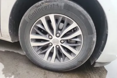 Buick GL8 2017, 159200 км, за 104010.34 CNY - фото 8