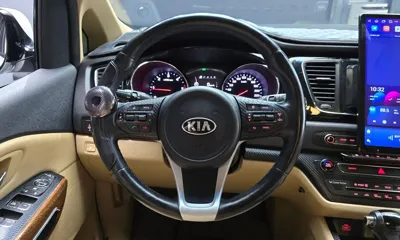 Kia Canival 2016, 200688 км, за 11500000 KRW - фото 13