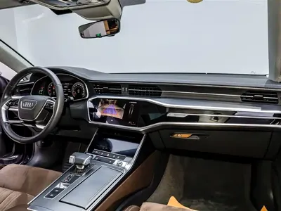 Audi A7L 2024, 61800 км, за 213000 CNY - фото 31