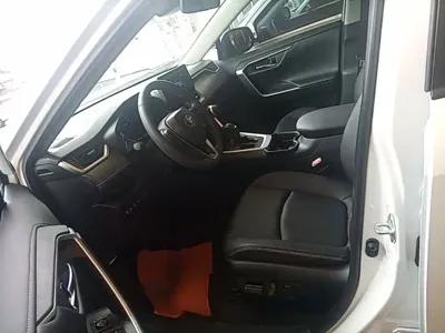 Toyota RAV4 2024, 34200 км, за 117800 CNY - фото 15