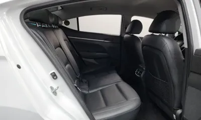 Hyundai Avante 2017, 120032 км, за 7850000 KRW - фото 11