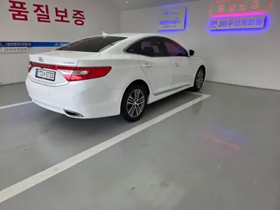 Hyundai Grandeur 2014, 186930 км, за 5200000 KRW - фото 5