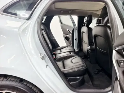 Volvo V40 2016, 119000 км, за 30299 CNY - фото 16
