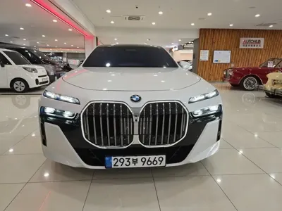 BMW 7-Series 2025, 10129 км, за 119000000 KRW