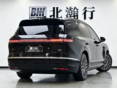 Nio ES8 2026, 25000 км, за 247800 CNY