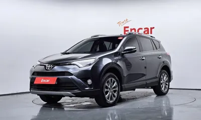 Toyota RAV4 · 2018 год