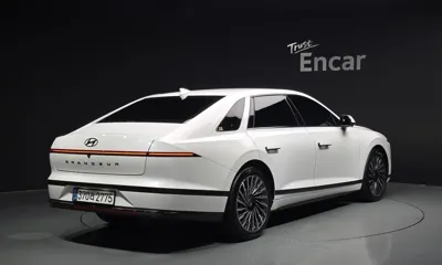 Hyundai Grandeur 2025, 10806 км, за 40800000 KRW