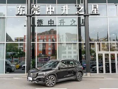 Mercedes-Benz GLB · 2025 год