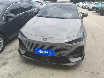 Changan UNI-V 2022, 53800 км, за 64000 CNY