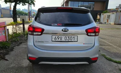 Kia Carens 2017, 54023 км, за 8450000 KRW - фото 6