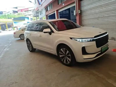 Li Auto Li ONE 2021, 64700 км, за 125000 CNY