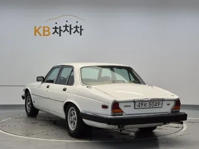 Jaguar XJ 1986, 123000 км, за 57000000 KRW
