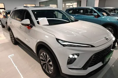 Buick Envision 2024, 28700 км, за 149385.38 CNY
