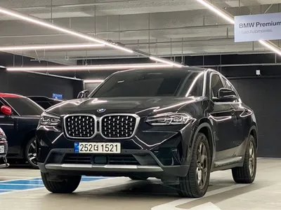 BMW X4 · 2022 год