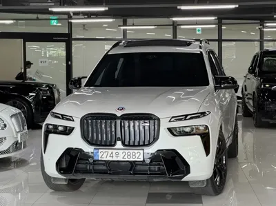 BMW X7 · 2024 год