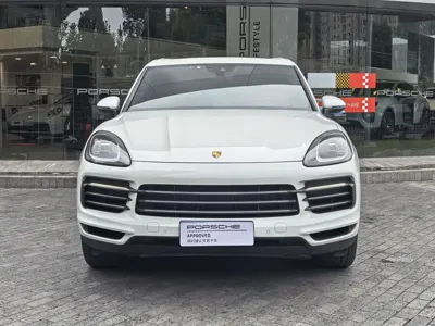 Porsche Cayenne 2020, 86000 км, за 358600 CNY