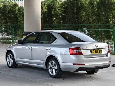 Skoda Octavia 2014, 50000 км, за 25000 CNY