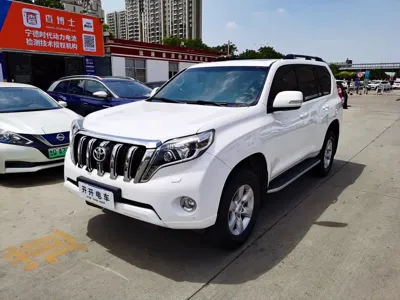 Toyota Prado 2014, 172000 км, за 188000 CNY
