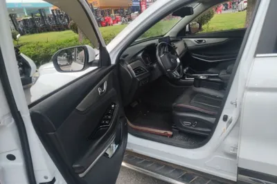 Changan CS75 2018, 58300 км, за 42063.79 CNY - фото 16