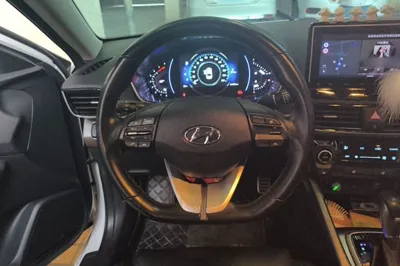Hyundai Lafesta 2019, 64000 км, за 57787.68 CNY - фото 11