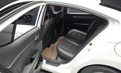 Hyundai Avante 2019, 112969 км, за 11300000 KRW - фото 13
