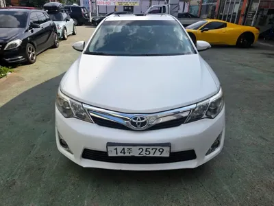 Toyota Camry · 2013 год