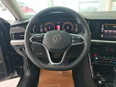 Volkswagen Passat 2023, 55100 км, за 112800 CNY - фото 15