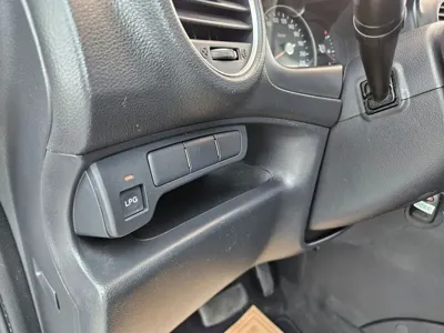 Kia Carens 2010, 163076 км, за 3300000 KRW - фото 10