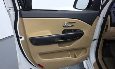 Kia Canival 2017, 174048 км, за 8700000 KRW - фото 24