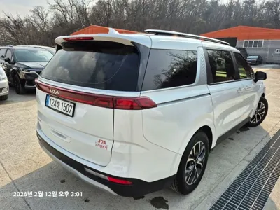 Kia Canival 2023, 74000 км, за 99990000 KRW