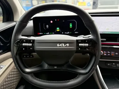 Kia Canival 2026, 9000 км, за 23030000 KRW