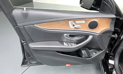 Mercedes-Benz E-Class 2018, 88824 км, за 26900000 KRW - фото 24