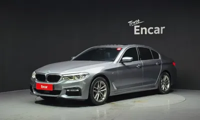BMW 5-Series · 2018 год