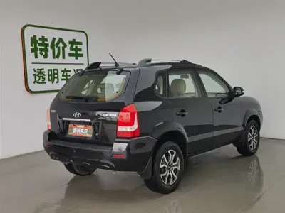 Hyundai Tucson 2014, 83800 км, за 12800 CNY - фото 2