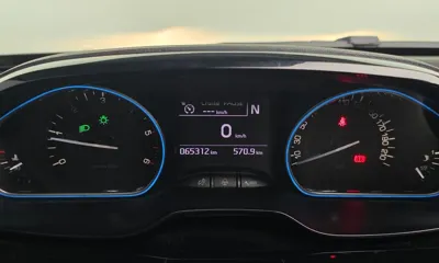 Peugeot 2008 2016, 65312 км, за 6500000 KRW - фото 8