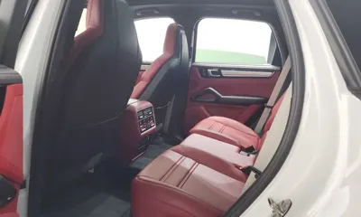 Porsche Cayenne 2023, 63915 км, за 89900000 KRW - фото 27