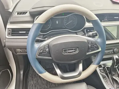 Geely Emgrand 2020, 51000 км, за 27799 CNY - фото 4