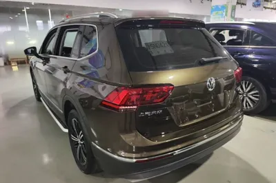 Volkswagen Tiguan L 2017, 55599 км, за 86115.1 CNY