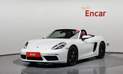 Porsche 718 · 2018 год