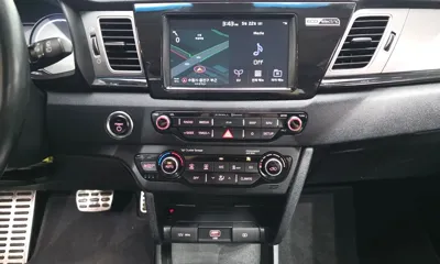 Kia Niro 2019, 111021 км, за 18600000 KRW - фото 13