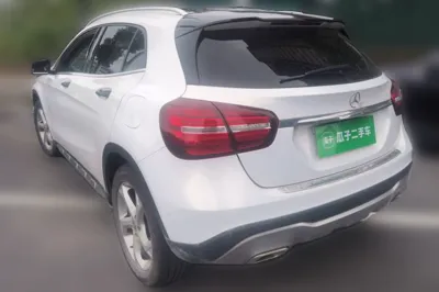 Mercedes-Benz GLA 2018, 98900 км, за 73718.21 CNY