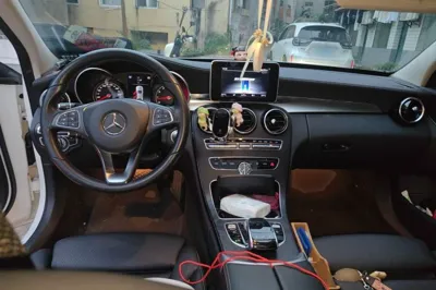 Mercedes-Benz C-Class 2017, 62400 км, за 94083.89 CNY - фото 9