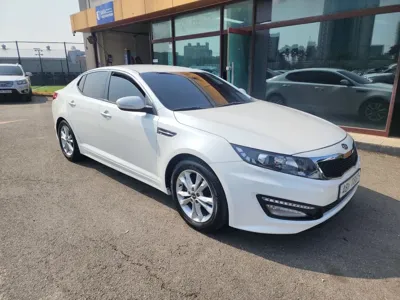 Kia K5 · 2012 год