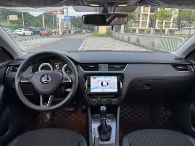 Skoda Octavia 2020, 110800 км, за 65100 CNY - фото 15
