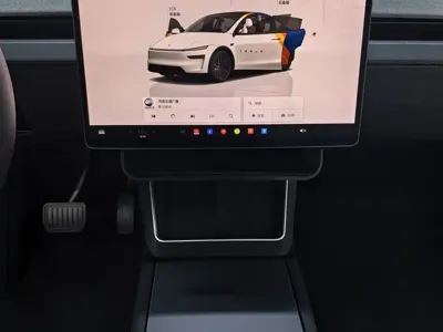 Tesla Model Y 2025, 25000 км, за 262800 CNY - фото 8