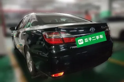 Toyota Camry 2015, 107600 км, за 70121.05 CNY