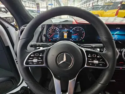 Mercedes-Benz GLB 2021, 85100 км, за 128800 CNY - фото 12