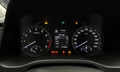 Hyundai Avante 2018, 97392 км, за 9900000 KRW - фото 8
