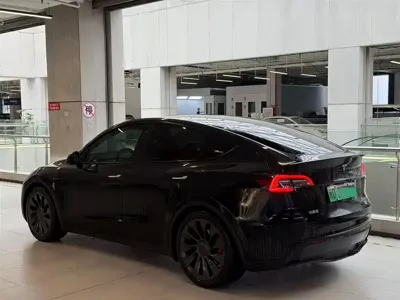 Tesla Model Y 2023, 27000 км, за 210000 CNY - фото 2