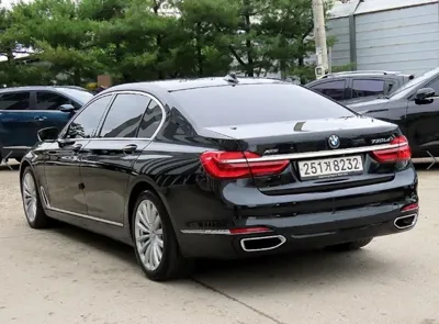 BMW 7-Series 2018, 299926 км, за 19890000 KRW